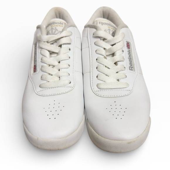 Reebok Classic White Lace Up Sneakers Womens US 6.5 Low Top Casual Shoes Comfort - Picture 2 of 9